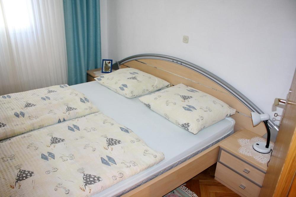 Apartments Biskup Привлака Екстериор снимка