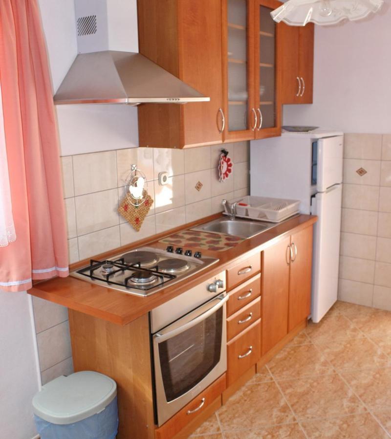 Apartments Biskup Привлака Екстериор снимка