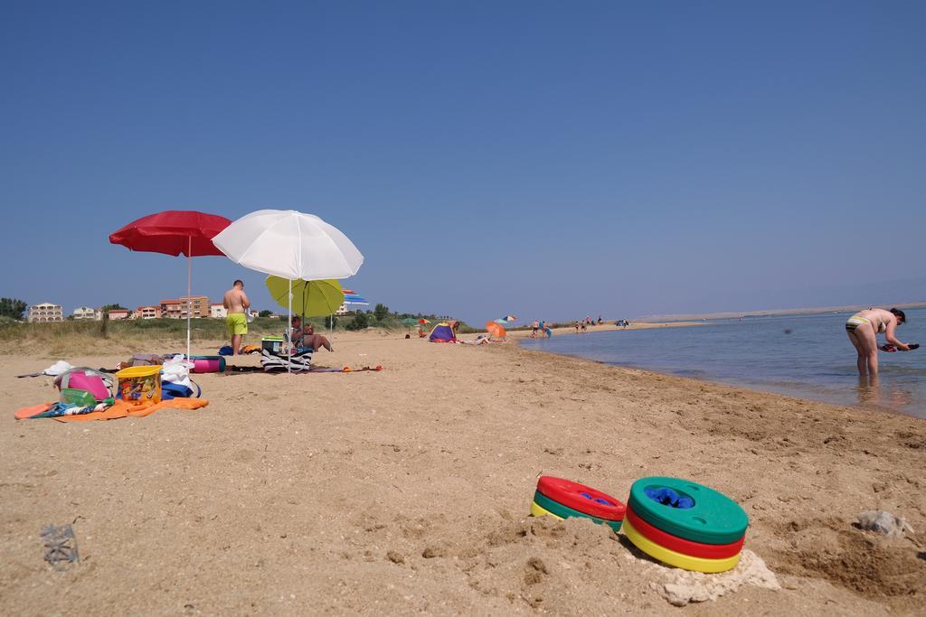 Apartments Biskup Привлака Екстериор снимка