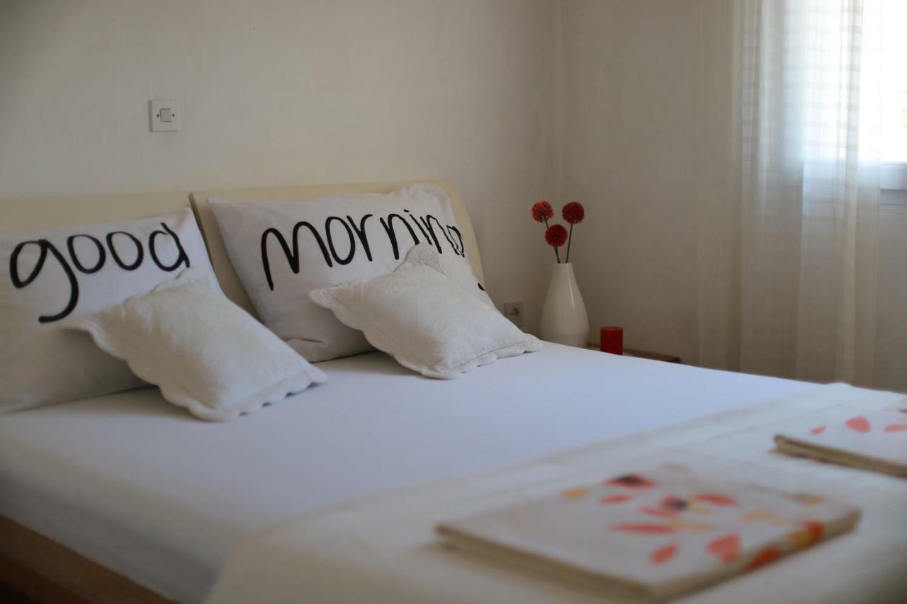 Apartments Biskup Привлака Екстериор снимка